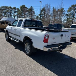 TOYOTA TUNDRA - 5