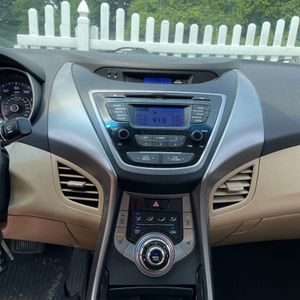 صورة مصغرة 36 لـ 2013 Hyundai ELANTRA GLS