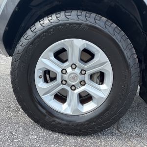 2018 Toyota 4RUNNER SR5 PREMIUM 照片 17