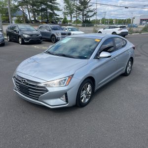 HYUNDAI ELANTRA SEL - 1