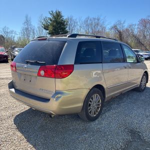 TOYOTA SIENNA - 6