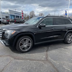 MERCEDES-BENZ GLS - 2