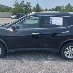 2016 Nissan ROGUE SV — фото 4