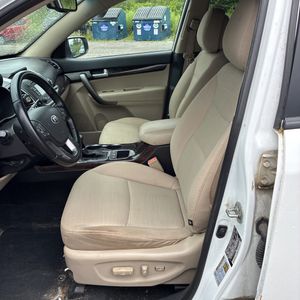 2015 KIA SORENTO LX thumbnail 32
