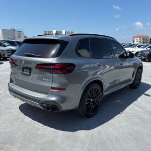 صورة 8 لـ 2025 BMW X5 M60I