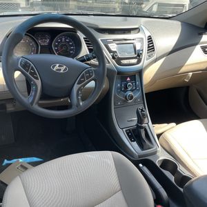 2014 Hyundai ELANTRA SE — миниатюра 36
