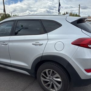 HYUNDAI TUCSON SEL - 6