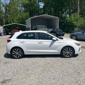 HYUNDAI ELANTRA GT BASE - 10