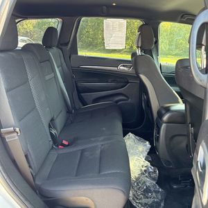 صورة مصغرة 35 لـ 2018 JEEP GRAND CHEROKEE LAREDO E