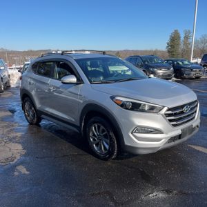 HYUNDAI TUCSON SEL PLUS - 7