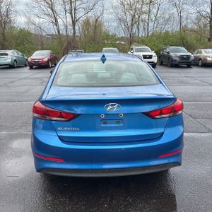 HYUNDAI ELANTRA SE - 7