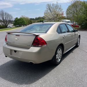 CHEVROLET IMPALA LT - 8