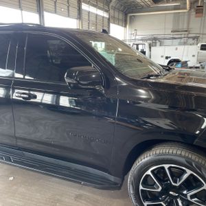 CHEVROLET SUBURBAN RST - 9