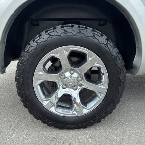 صورة مصغرة 13 لـ 2015 RAM 1500 LARAMIE