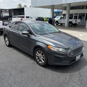 FORD FUSION SE - 10