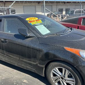 HYUNDAI VELOSTER BASE - 9