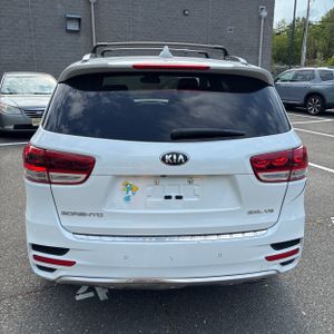 KIA SORENTO SX LIMITED V6 - 7