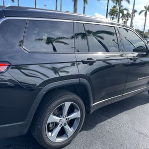 صورة 9 لـ 2021 JEEP GRAND CHEROKEE L LIMITED