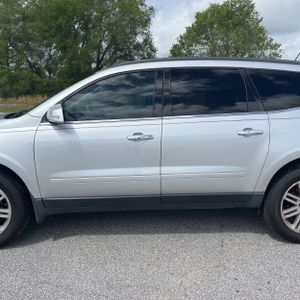 CHEVROLET TRAVERSE LT - 4