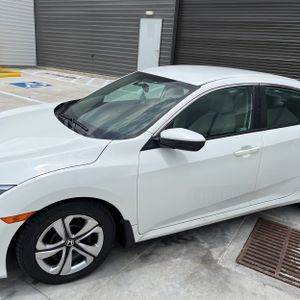 2018 Honda CIVIC LX — фото 2