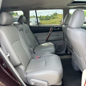 2013 Toyota HIGHLANDER LIMITED 缩略图 34