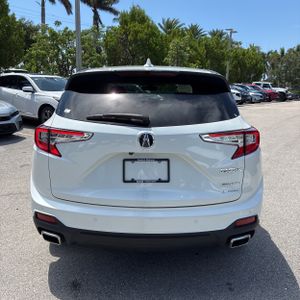 صورة 7 لـ 2024 Acura RDX SH-AWD W/TECH