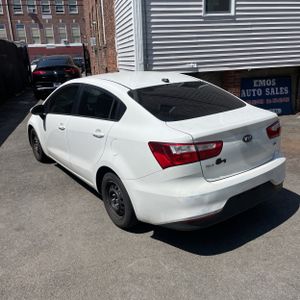 KIA RIO LX - 5
