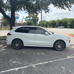 PORSCHE CAYENNE GTS - 10