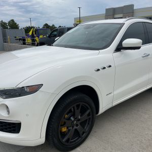 MASERATI LEVANTE GRANLUSSO - 2