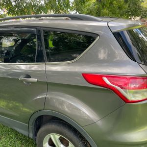 صورة 6 لـ 2014 FORD ESCAPE SE