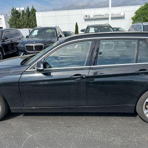 BMW 330I XDRIVE - 4
