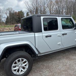 JEEP GLADIATOR SPORT S - 9