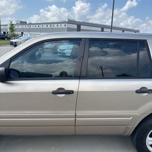 HONDA PILOT LX - 4