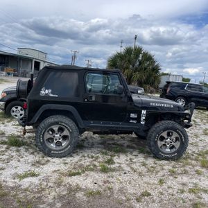 JEEP WRANGLER X - 8
