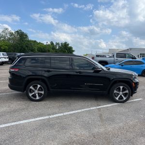 JEEP GRAND CHEROKEE L LIMITED - 10