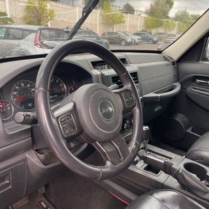 صورة مصغرة 33 لـ 2012 JEEP LIBERTY SPORT