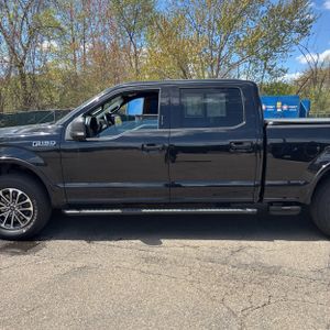 FORD F-150 XLT - 4