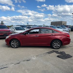 HYUNDAI SONATA SE - 3