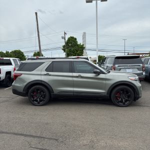 FORD EXPLORER ST - 10