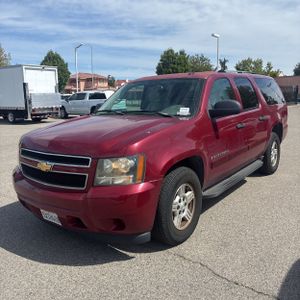 CHEVROLET SUBURBAN LS - 1