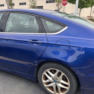FORD FUSION SE - 6