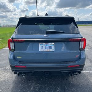 FORD EXPLORER ST - 7