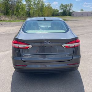 FORD FUSION SE - 7