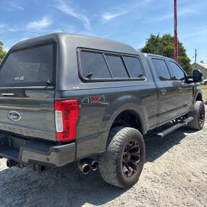 FORD F-350 SUPER DUTY LARIAT - 8