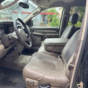 2004 Dodge RAM 2500 SLT 缩略图 31