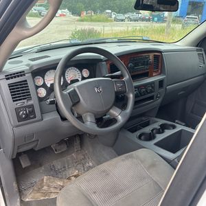 2006 Dodge RAM 2500 SLT — миниатюра 40