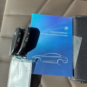 صورة مصغرة 54 لـ 2026 BMW 550E XDRIVE