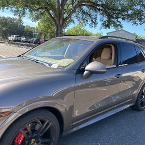PORSCHE CAYENNE GTS - 2