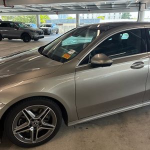 2020 Mercedes-BENZ A-CLASS 照片 2