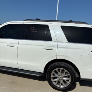 صورة 6 لـ 2021 FORD EXPEDITION XLT